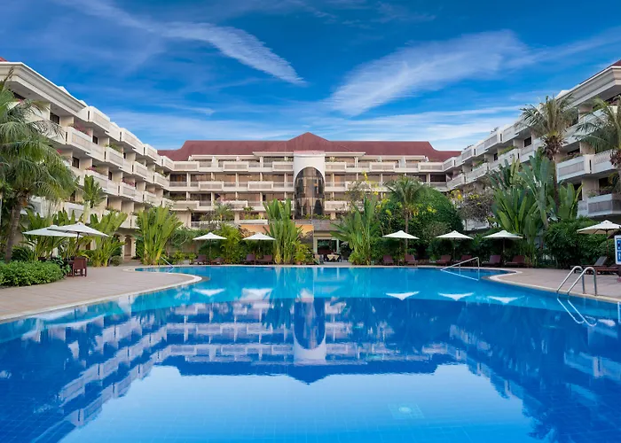 Hotel Angkor Century & 5*