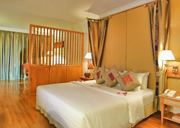 Angkor Century & Hotel 5*