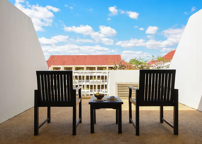Angkor Century & Hotel 5*